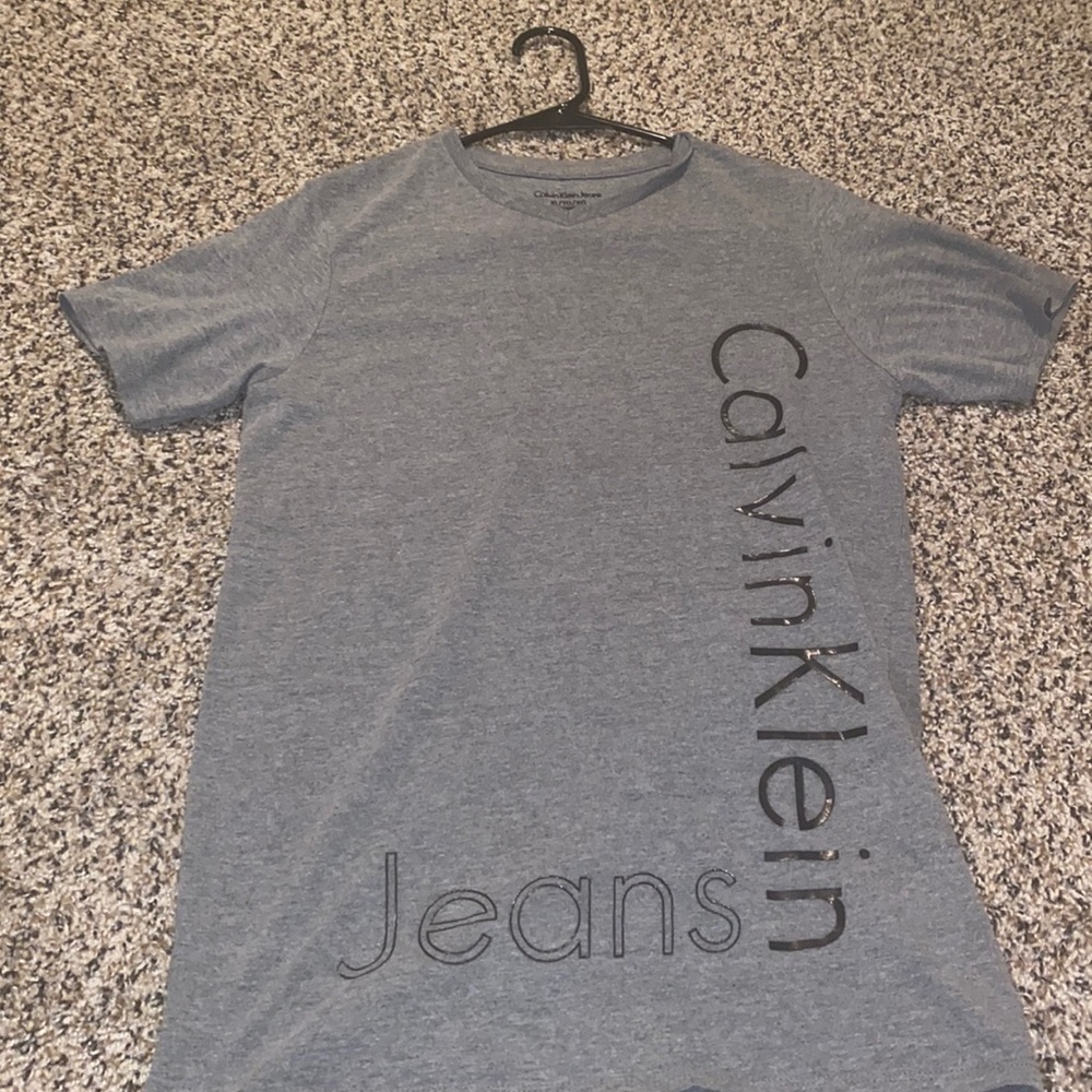 Calvin Klein t shirt